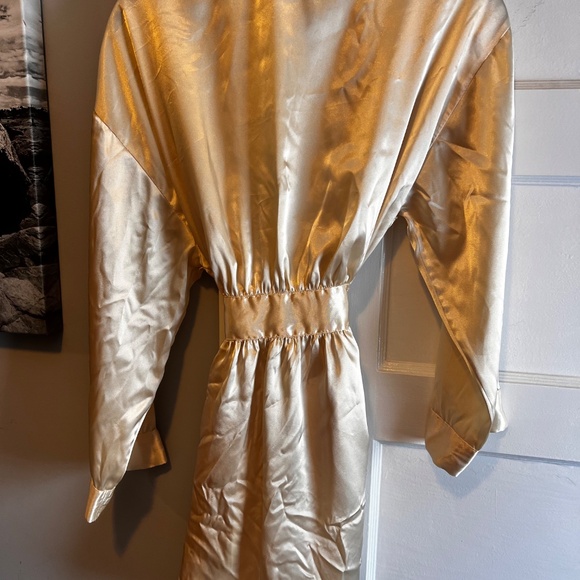 Victoria’s Secret Robe - Picture 3 of 3